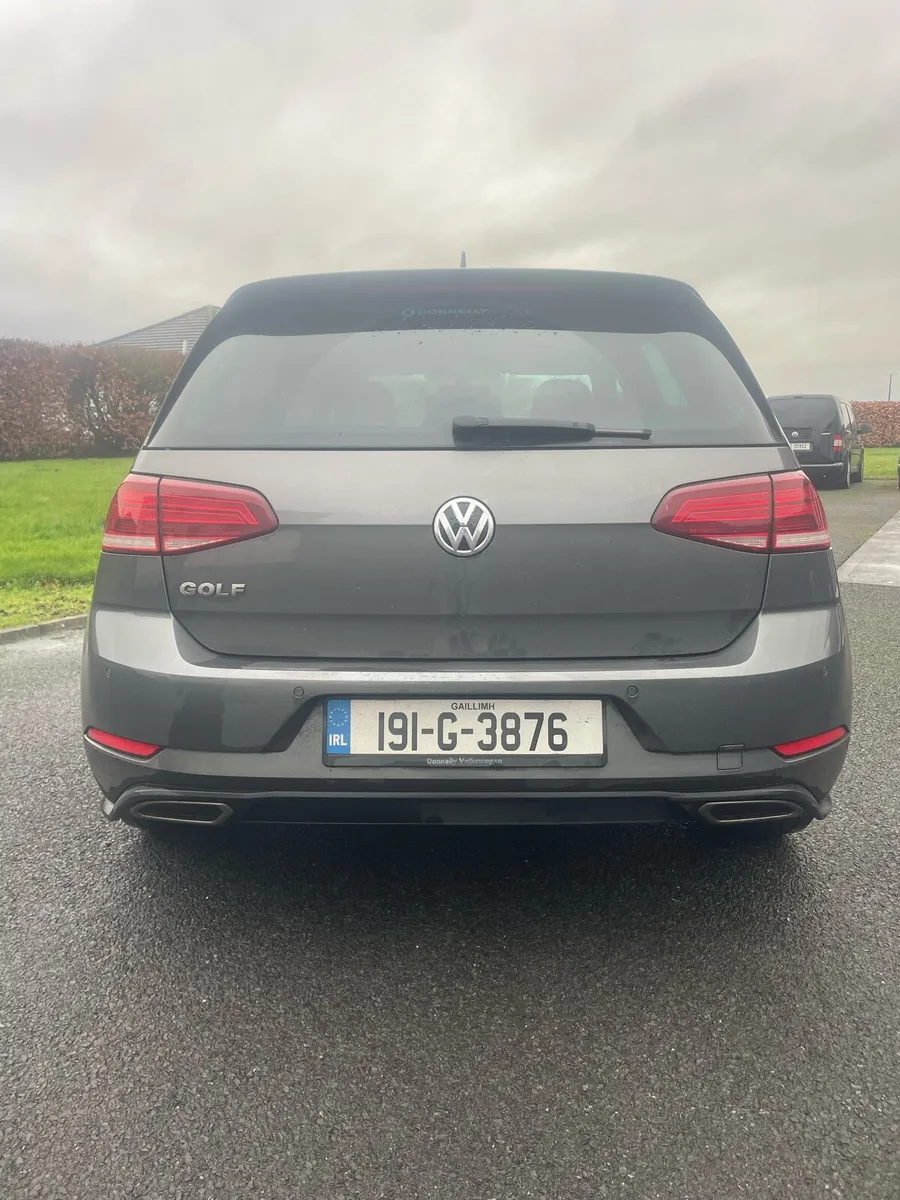 2019 Volkswagen Golf R Line 2.0 TDI - Image 2