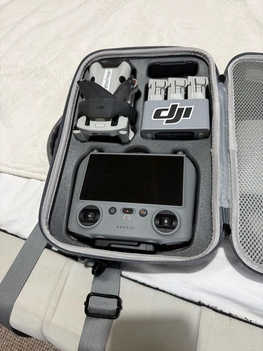 Dji mini 4 pro - Image 1