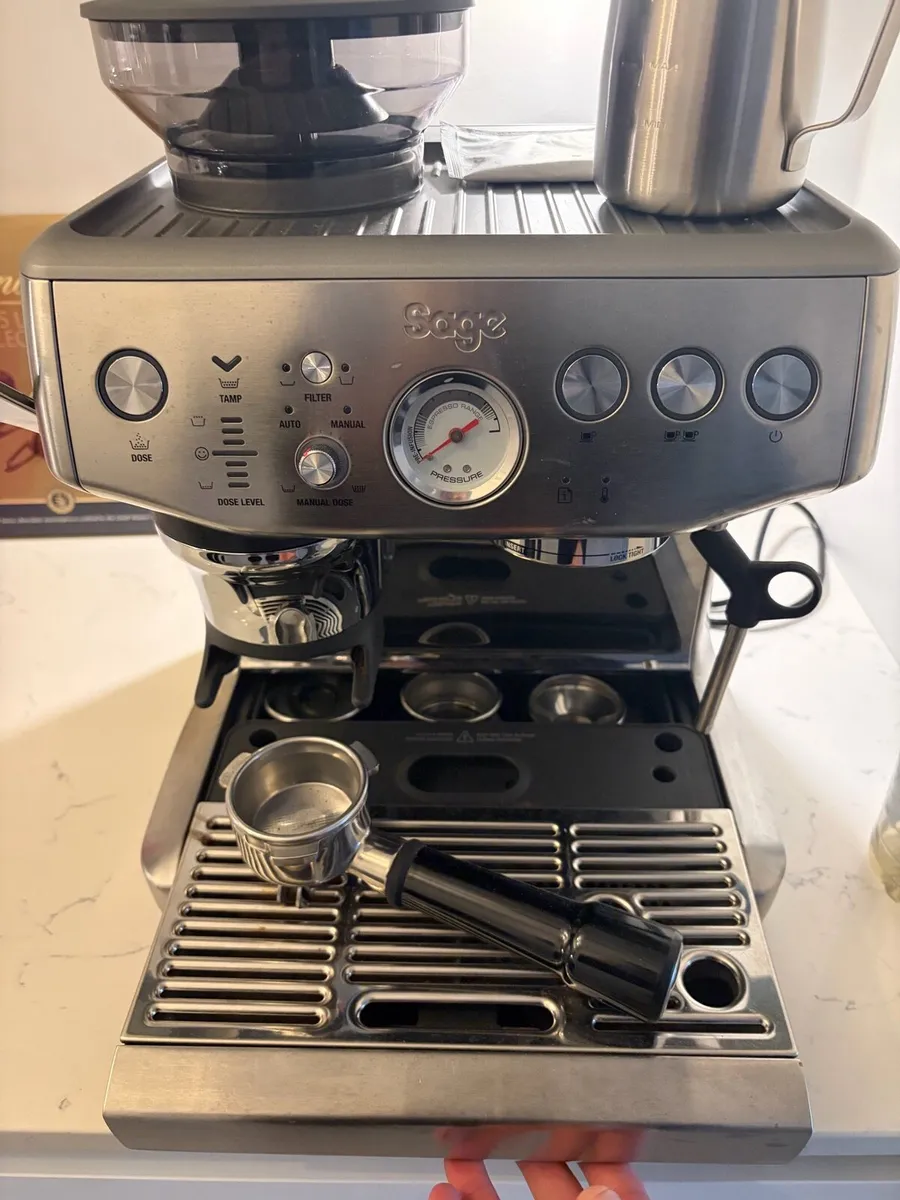 Sage Barista Express Espresso Machine - Image 3