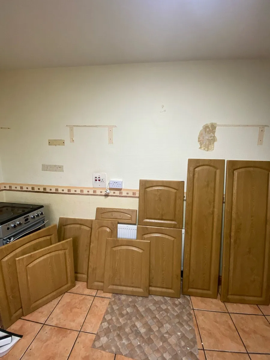 Solid wood kitchen cupboard doors - Image 1