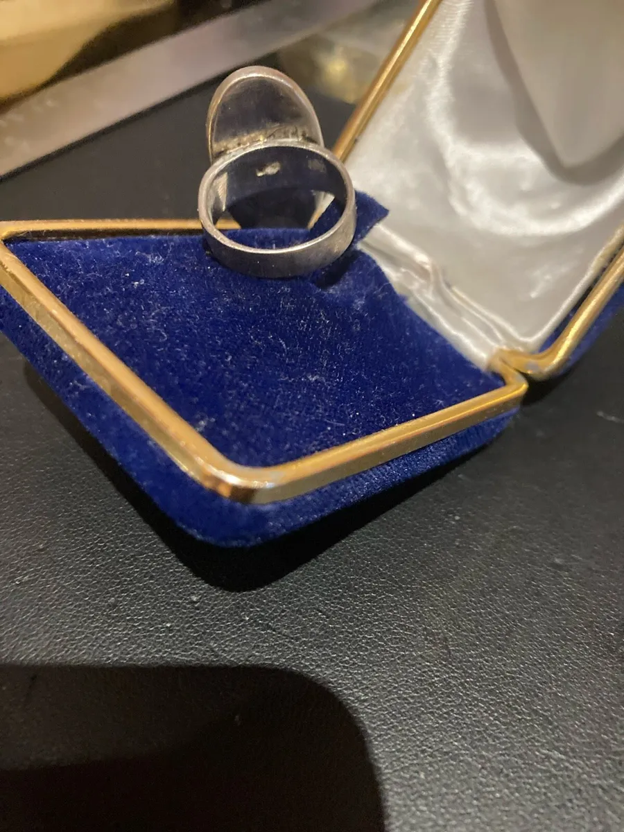 Sterling Silver and mother of pearl ring - Image 3