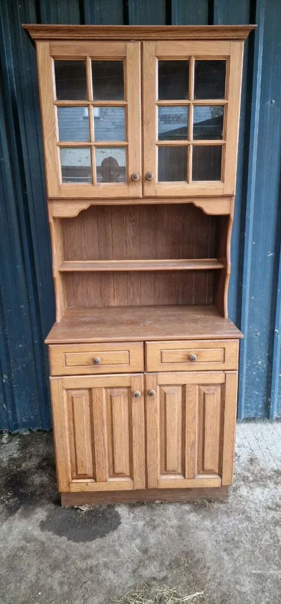 Dresser - Image 1