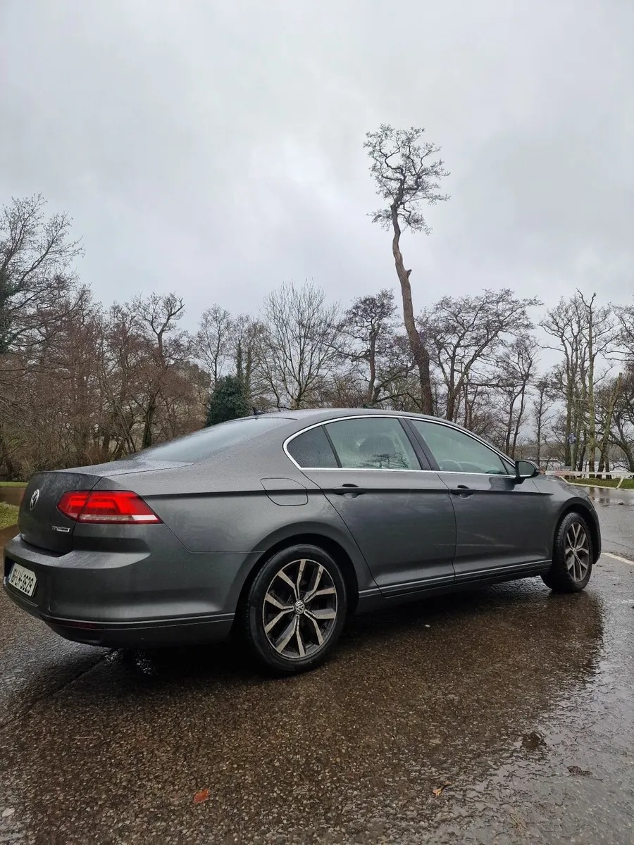Volkswagen Passat 2016 - Image 3