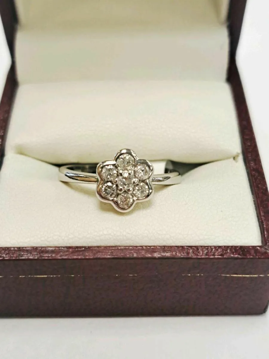 14K White Gold Diamond Ring 14CT - Image 1