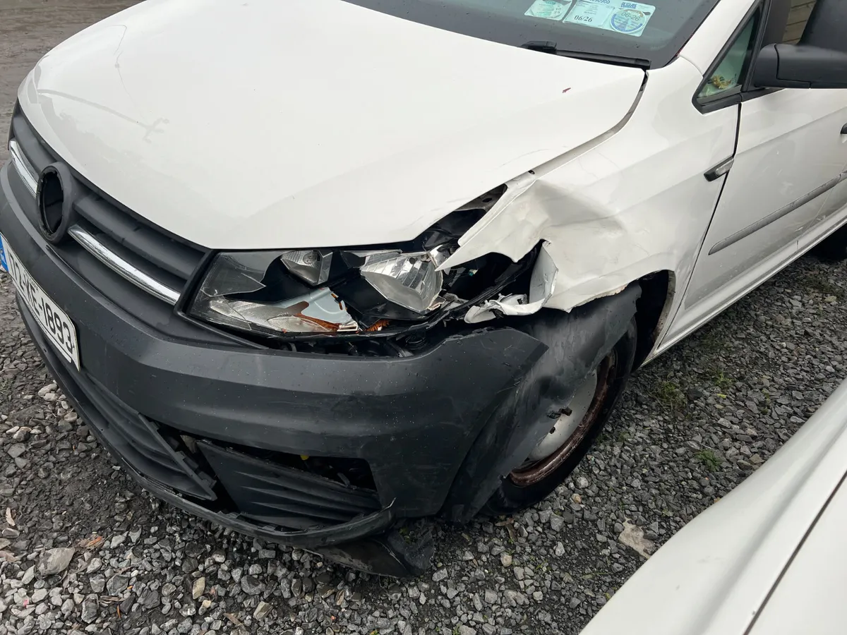 2017 Vw Caddy 2.0 Diesel driving - Image 2