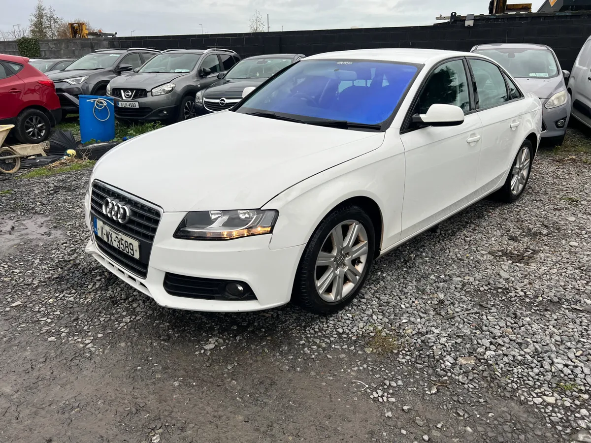 2011 Audi A4 2.0 diesel drive away not damaged - Image 2