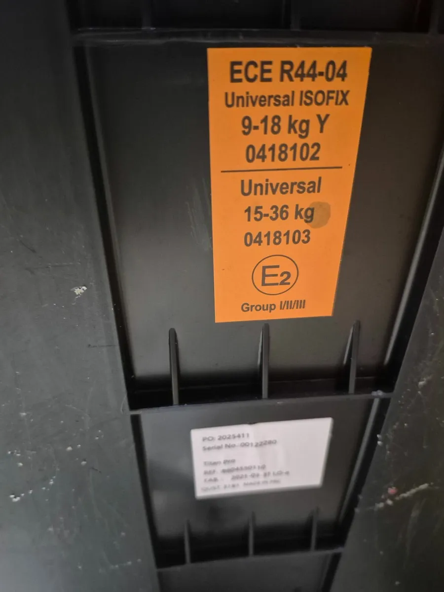 Maxi Cosi Titan Carseat - Image 3