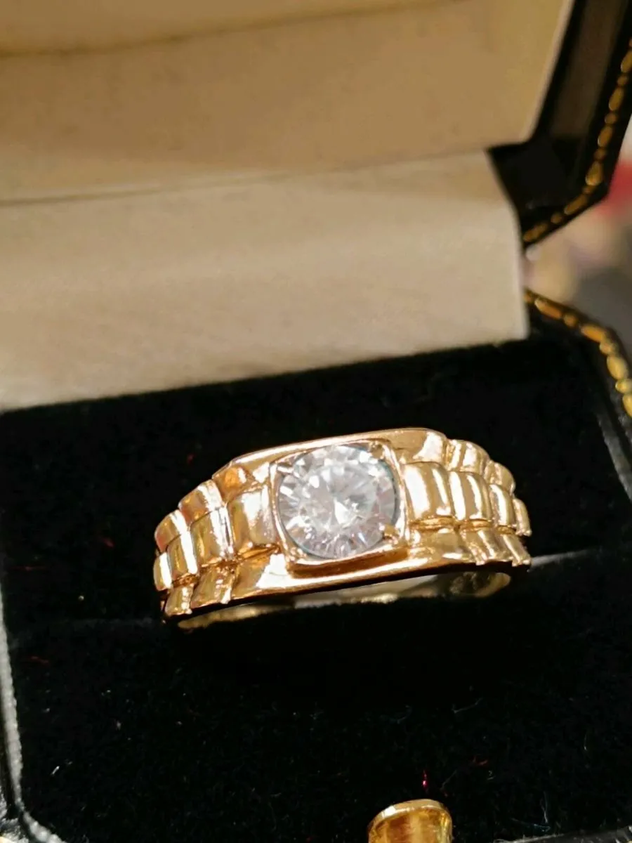 9 K Yellow Gold Rolex Type Ring - Image 2