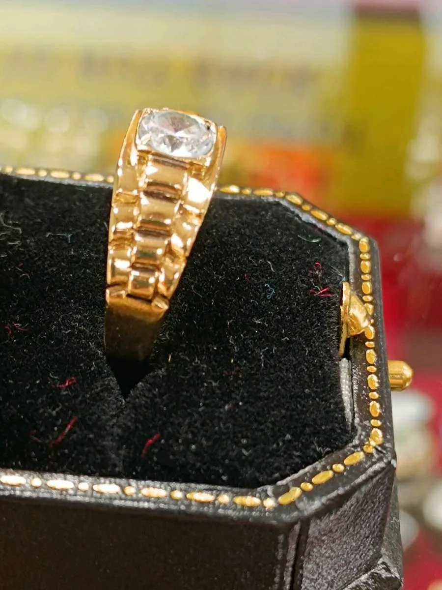 9 K Yellow Gold Rolex Type Ring - Image 3