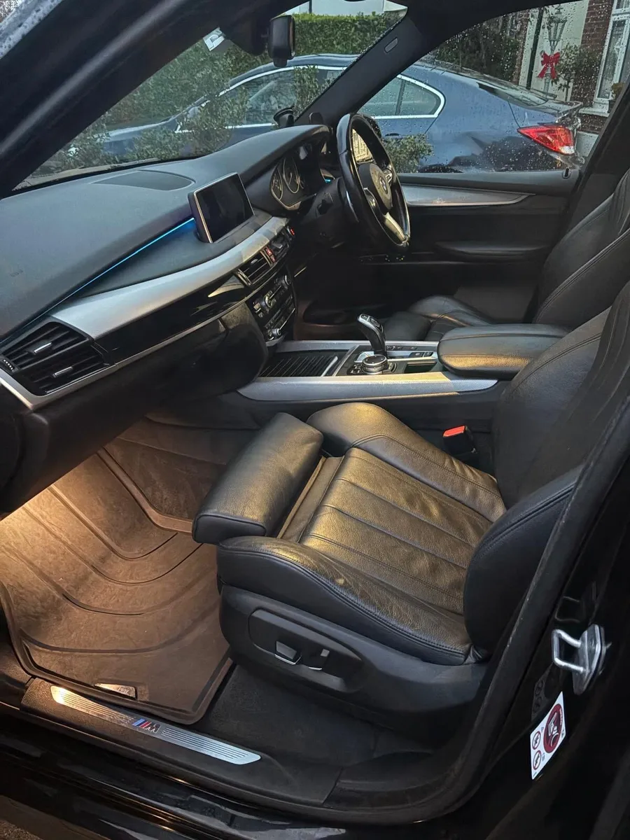 2015 BMW X5 Xdrive30D M Sport (7 Seat) - Image 3