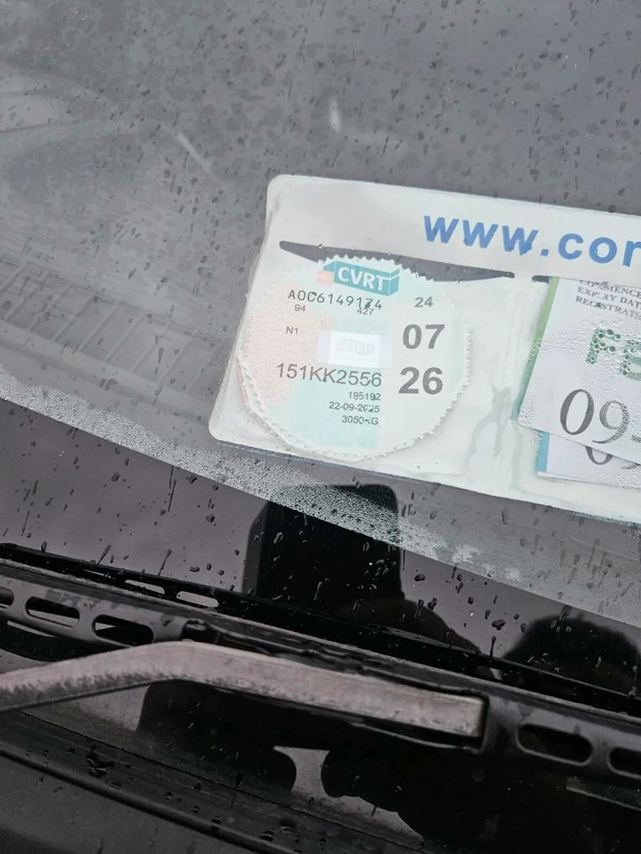 2015 isuzu dmaxi   tax 12/26 doe 7/26 - Image 4