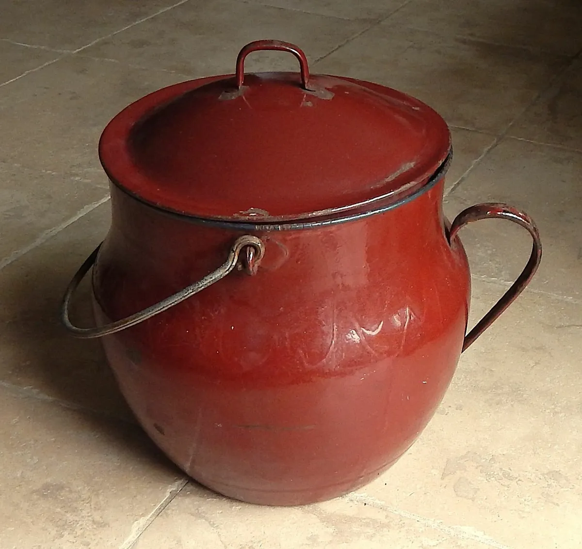 Large Vintage Metal Enamelware Lidded Cauldron Pot - Image 2