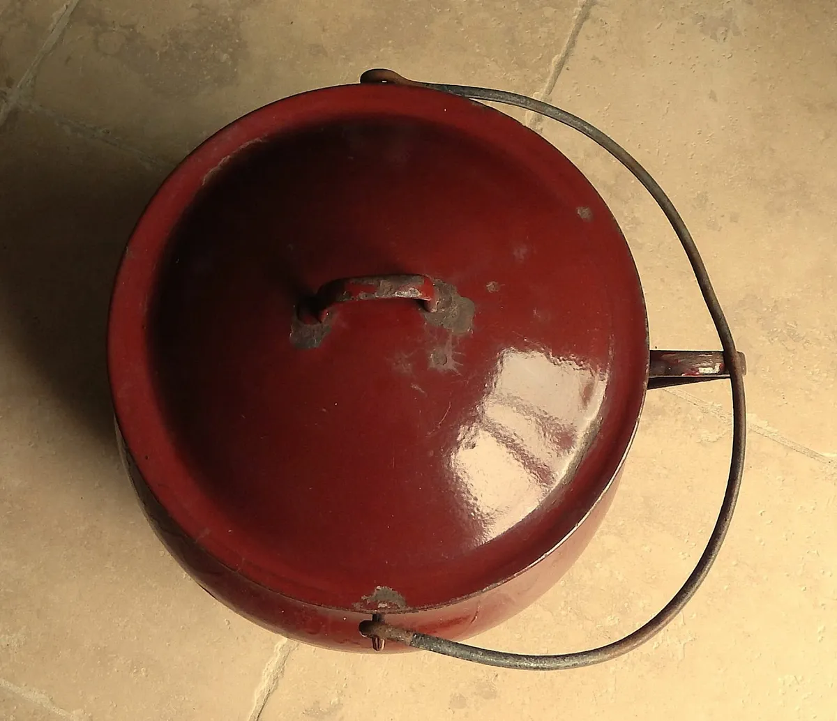 Large Vintage Metal Enamelware Lidded Cauldron Pot - Image 3