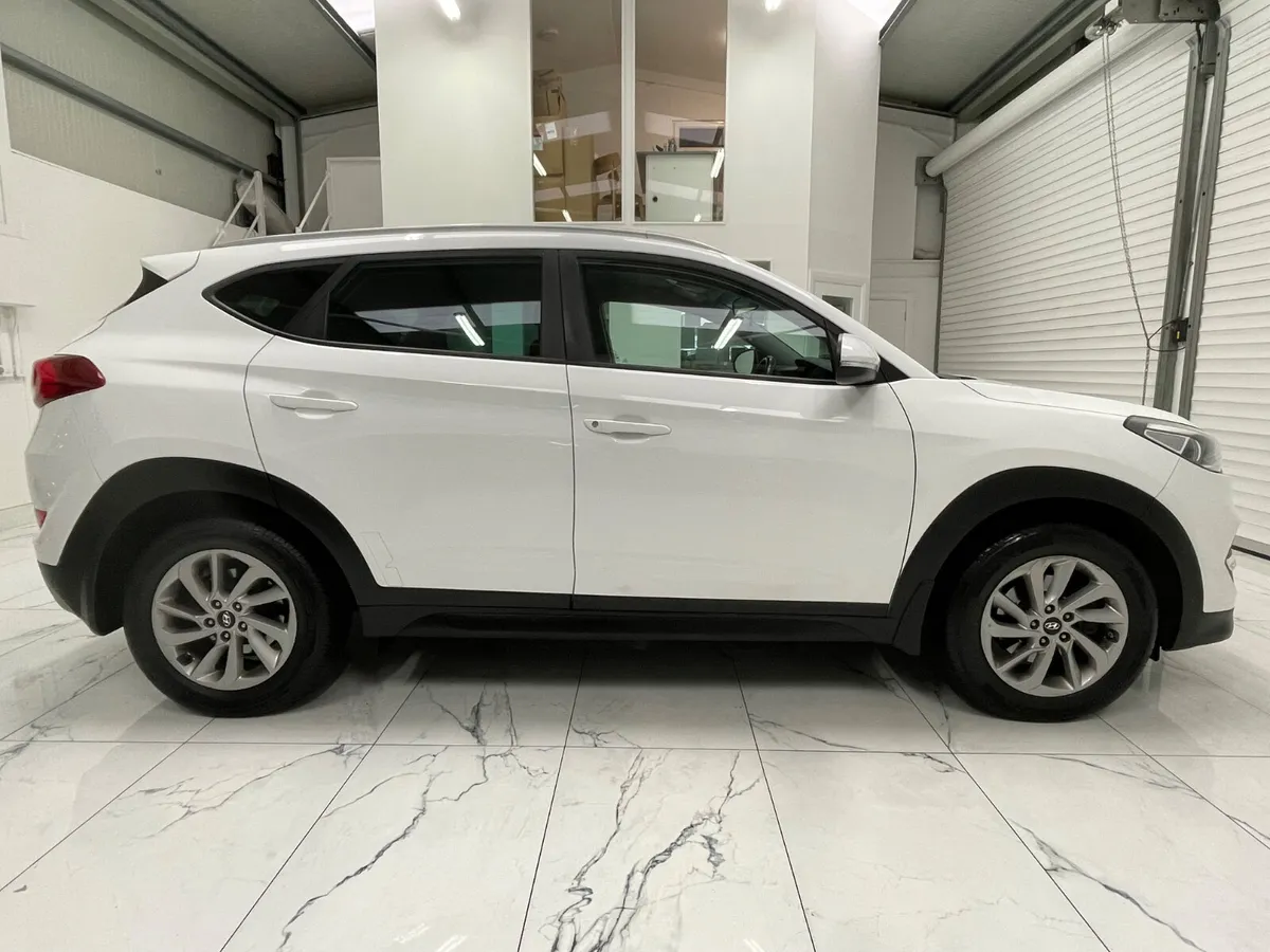 Hyundai Tucson 2017 - Image 2