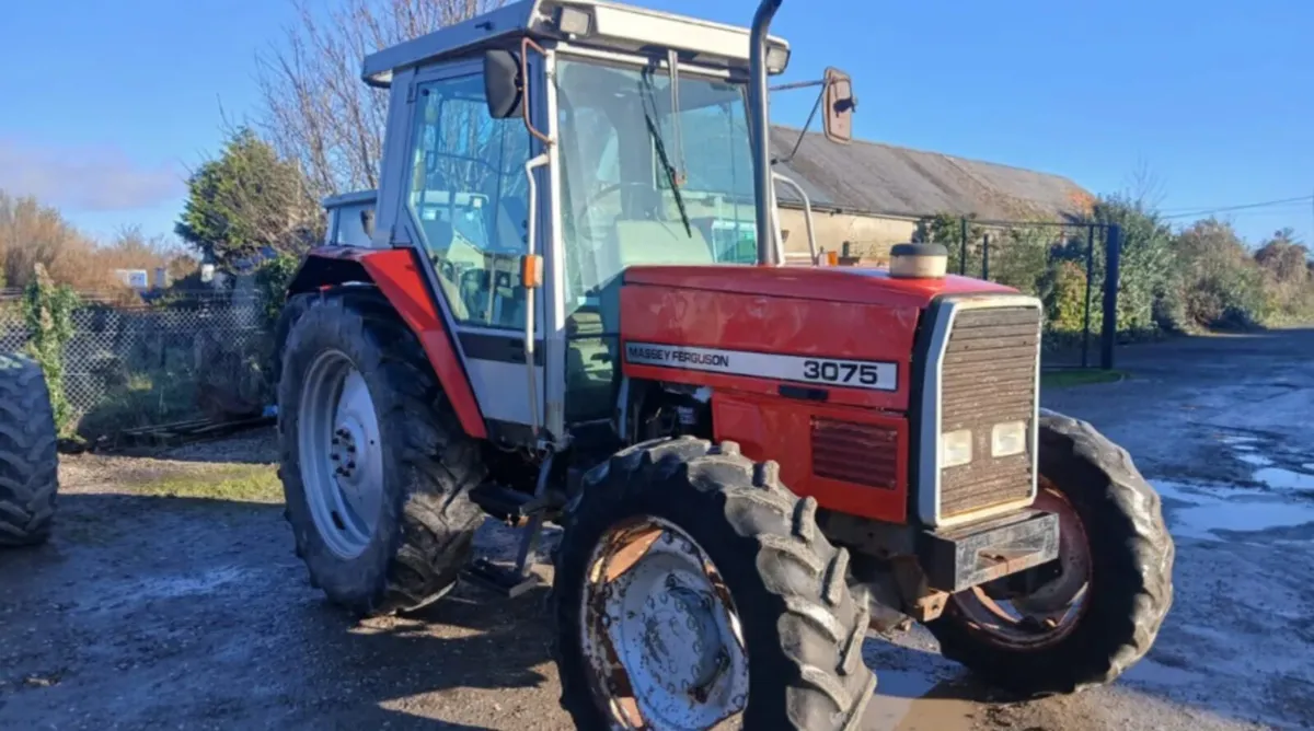 1995 Massey Ferguson 3075 - Image 1