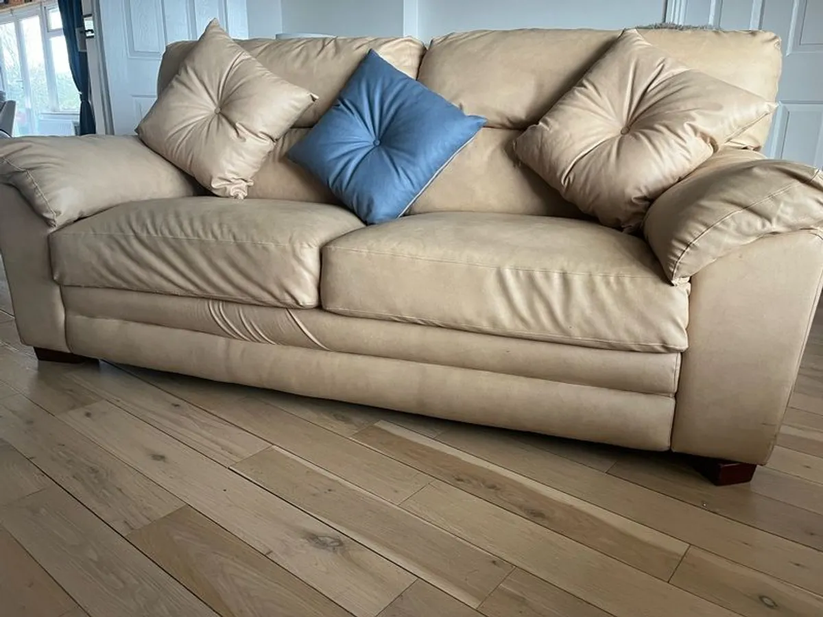 FREE Leather 3 Seater sofa - Image 2