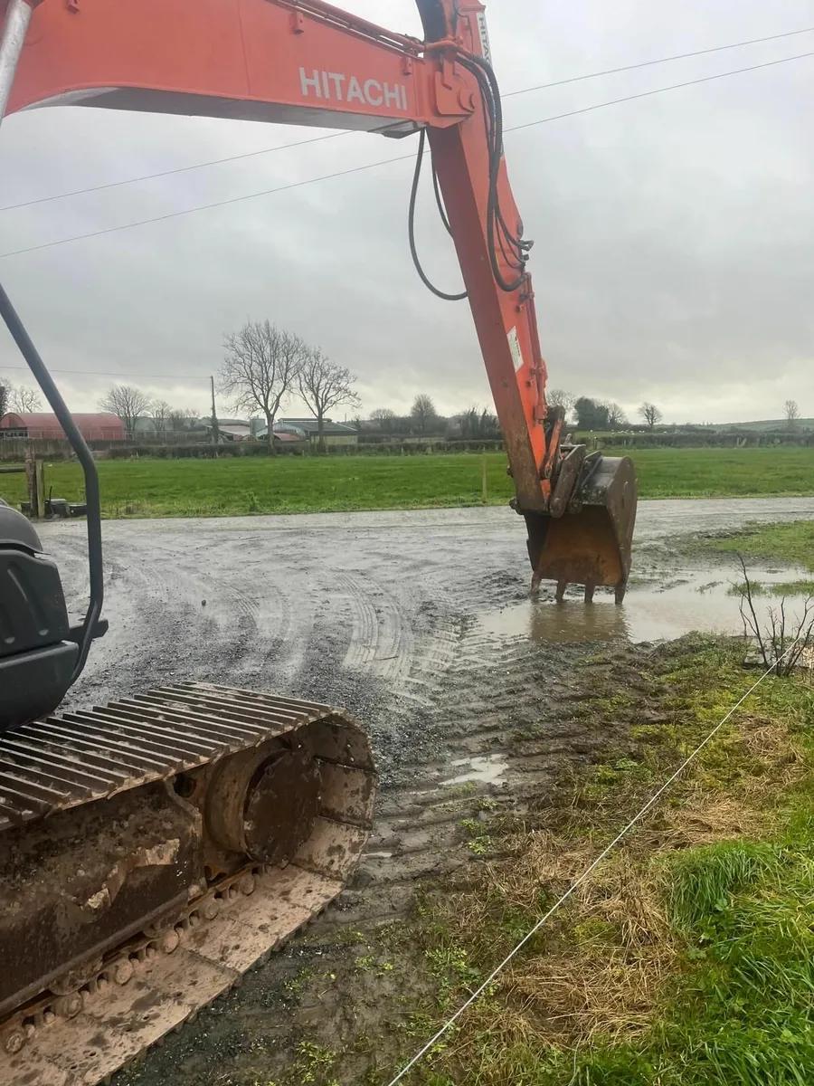 HITACHI ZAXIS 130-5 - Image 4