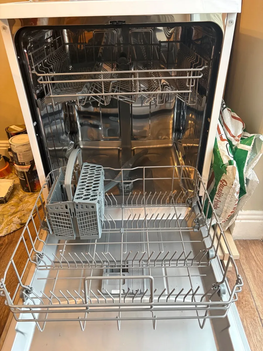 Dishwasher - Image 3