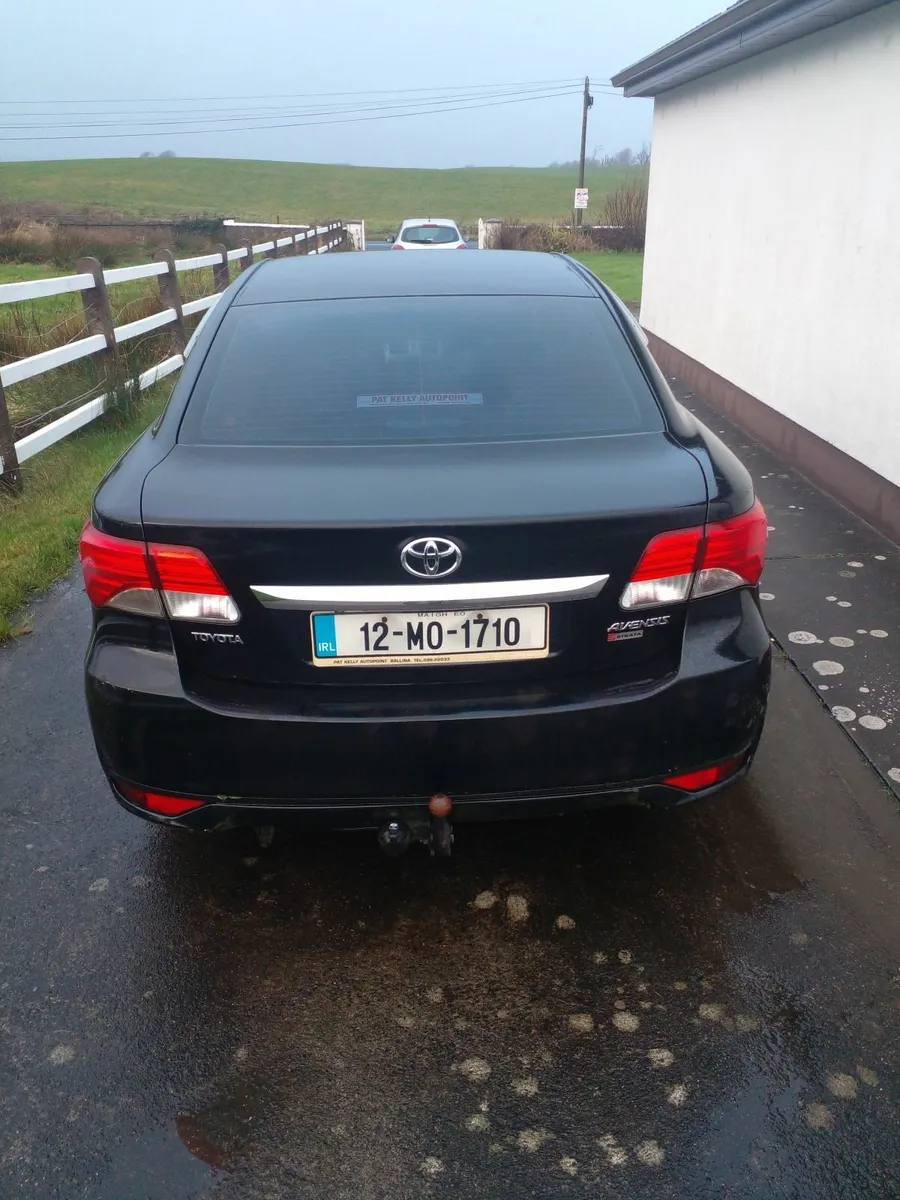 Toyota Avensis 2012 - Image 1