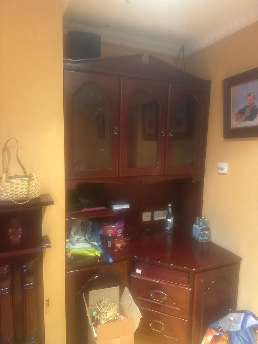 Mahogany units - Image 2