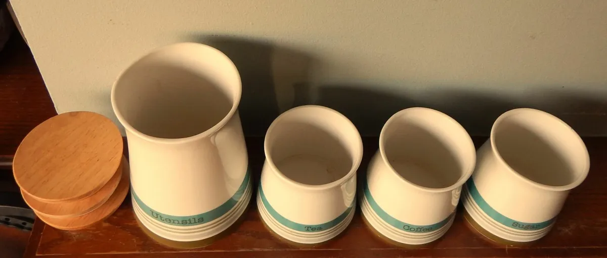 Collection of 4 Retro Kitchen Ceramic Canisters - Image 2