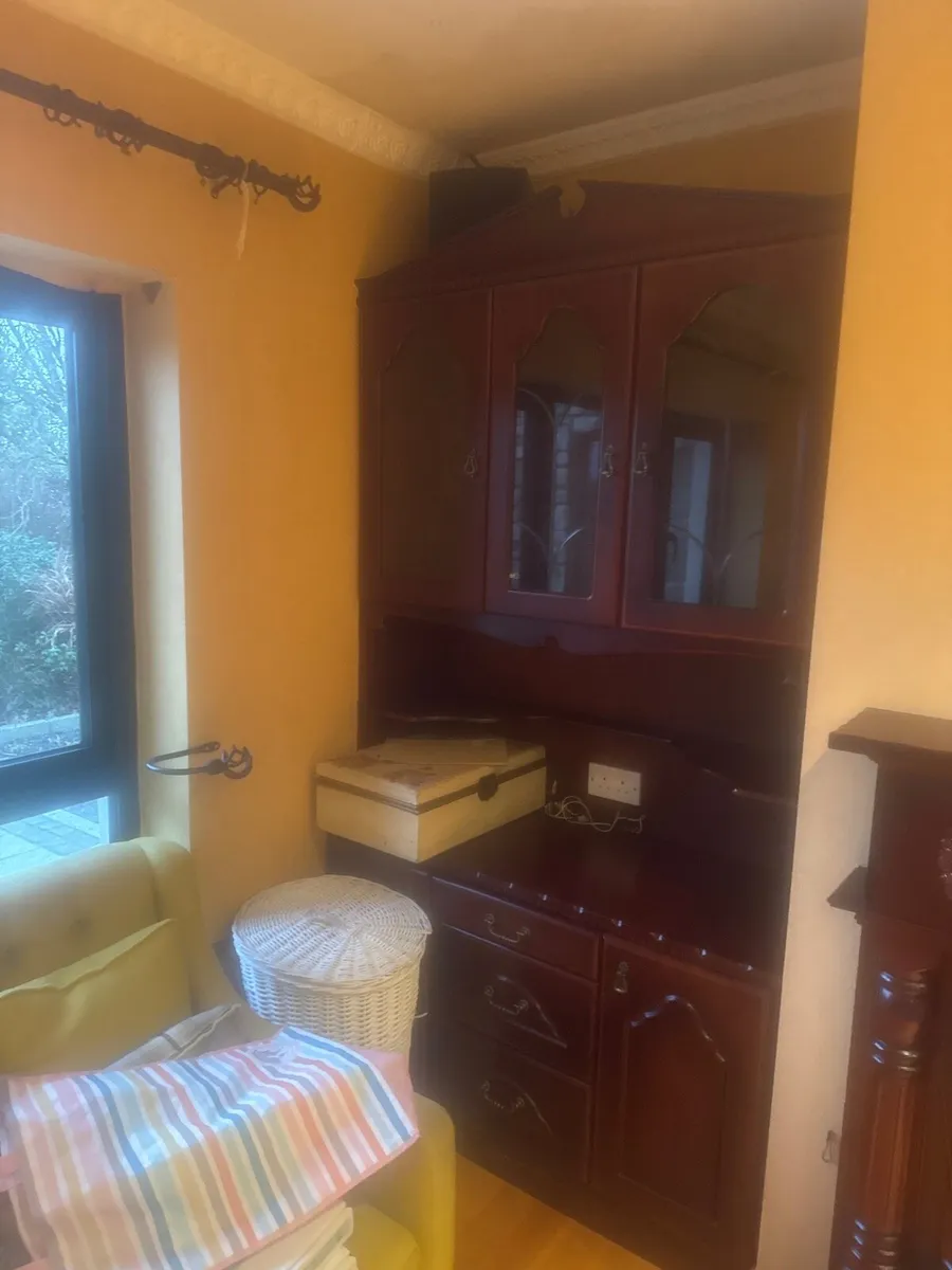 Mahogany units - Image 3