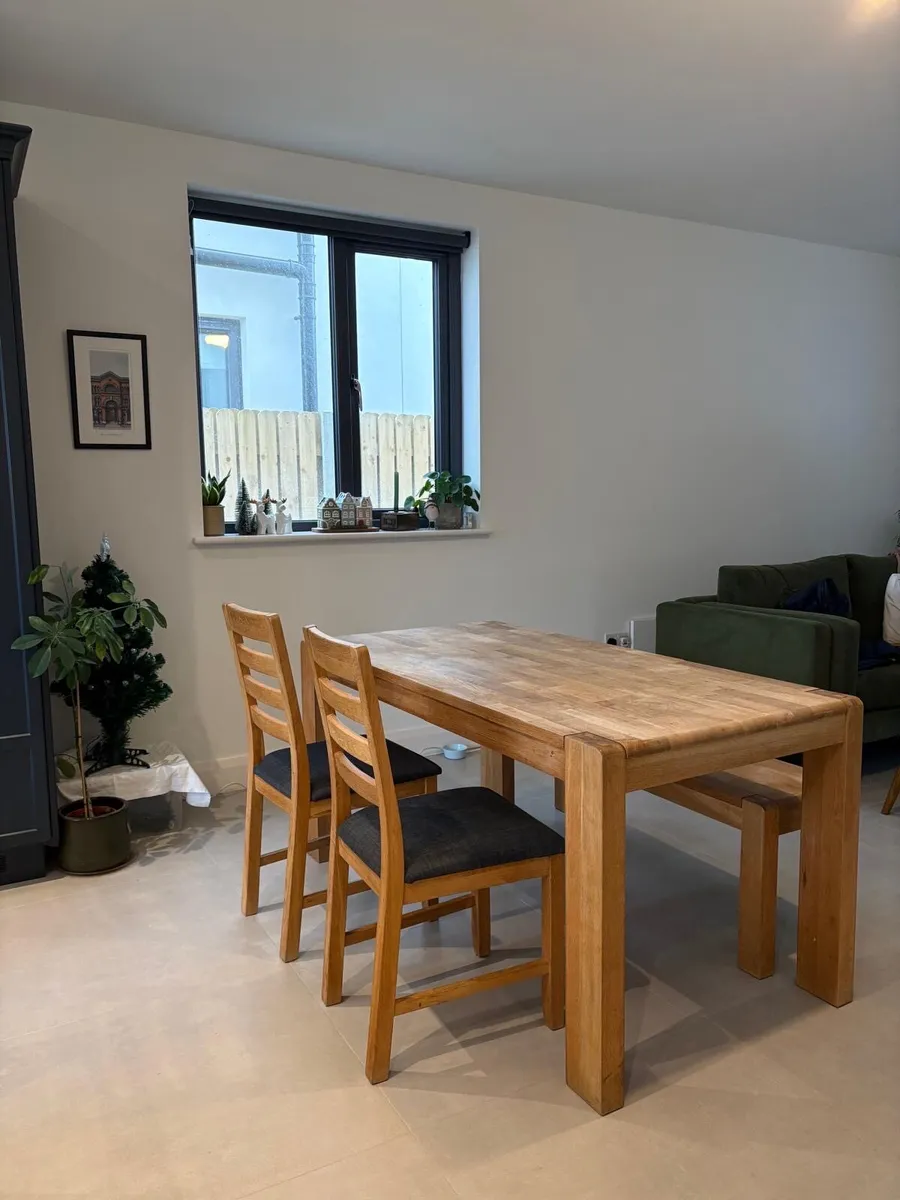 Dining table and chairs - Image 2