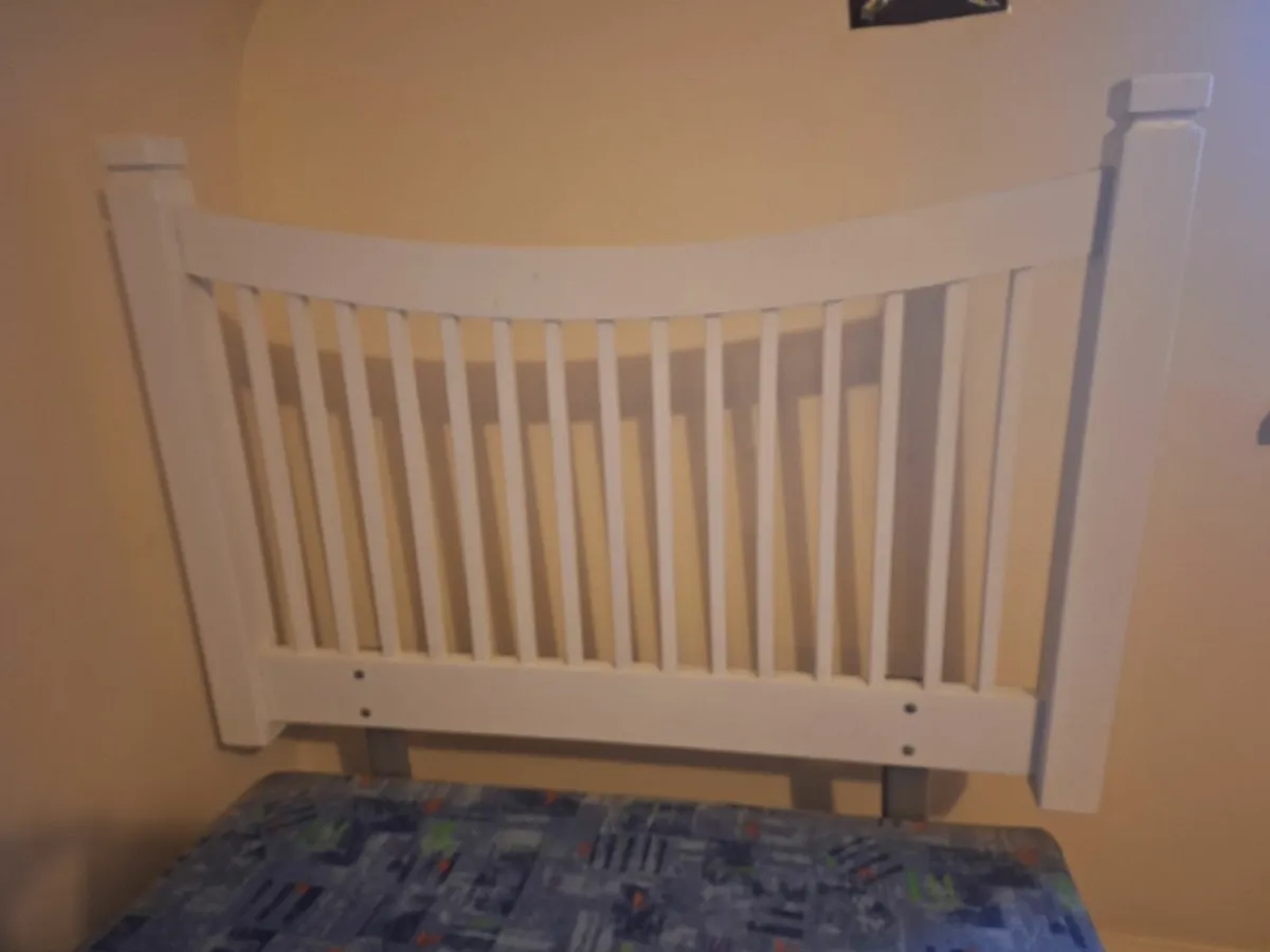 Single Bed base & headboard - Image 1