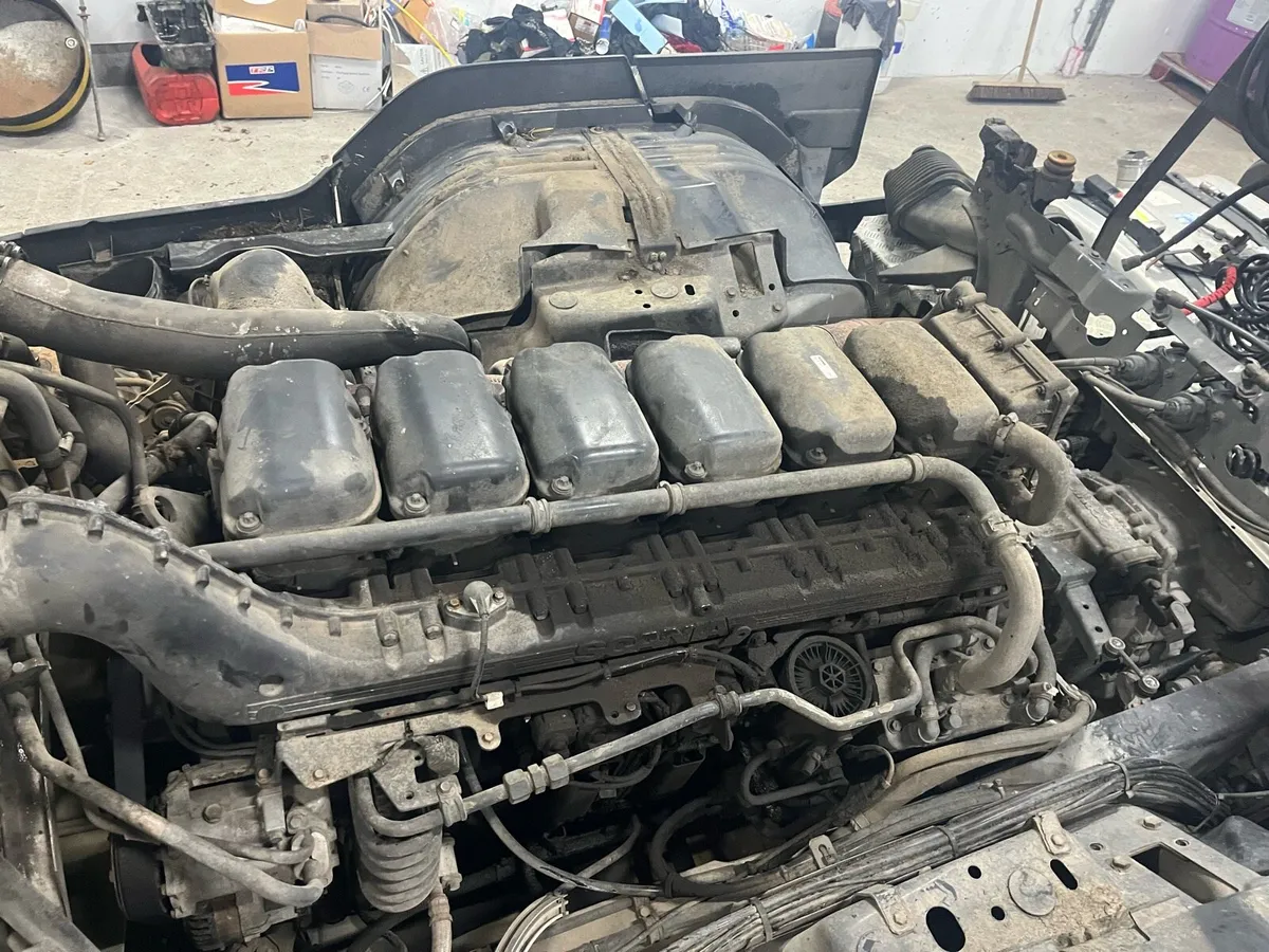Scania R420 HPI Engine & Gearbox - Image 1