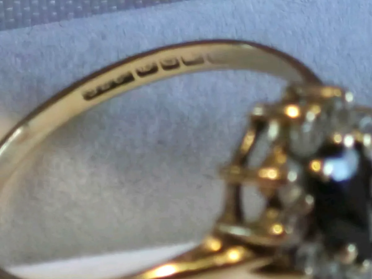 9ct Gold, Sapphire & CZ Ring (Size K) - Image 4