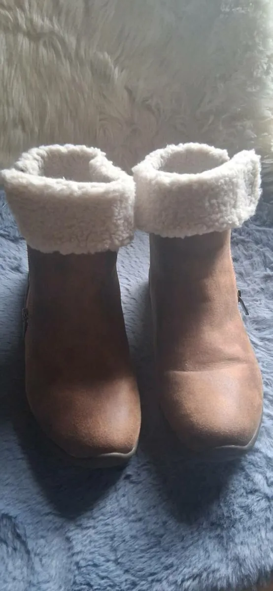 Sketcher boot - Image 4