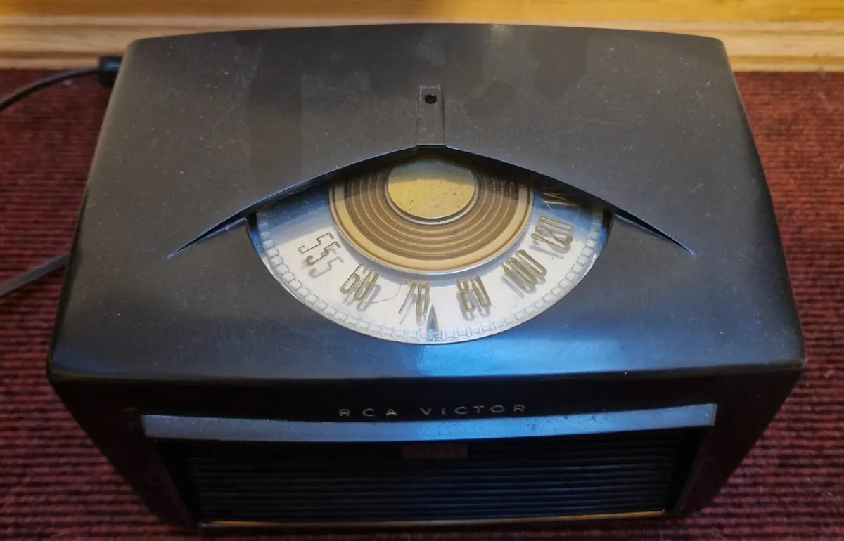 RCA American Vintage Valve Radio - Image 3