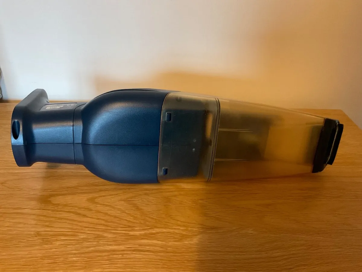 Ryobi Cordless Tuff Sucker 18V Wet/Dry Vac - Image 3