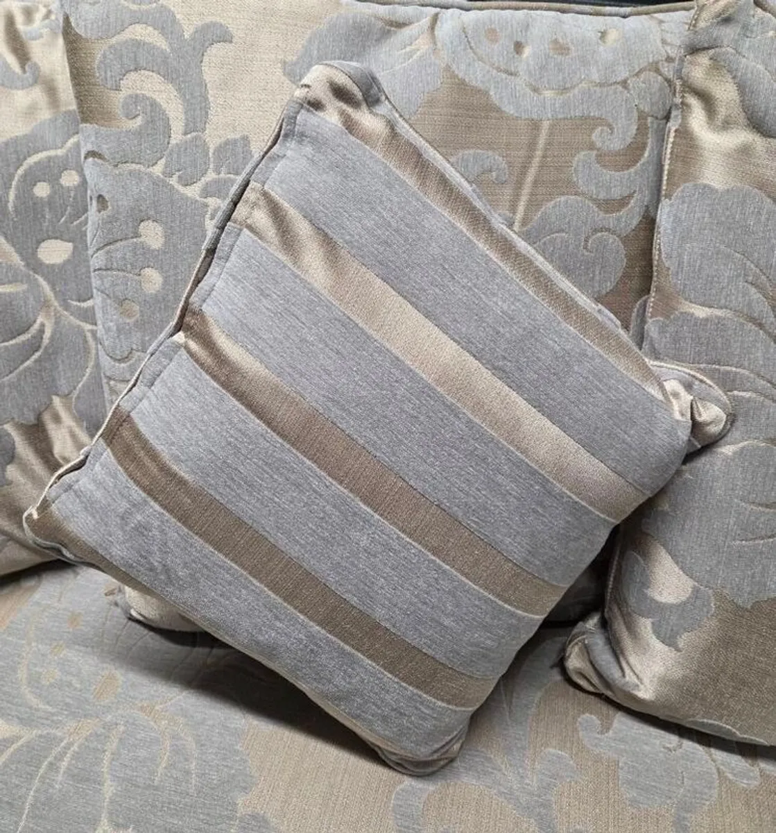 Couch set, 3 & 2 seater with foot stool - Image 3