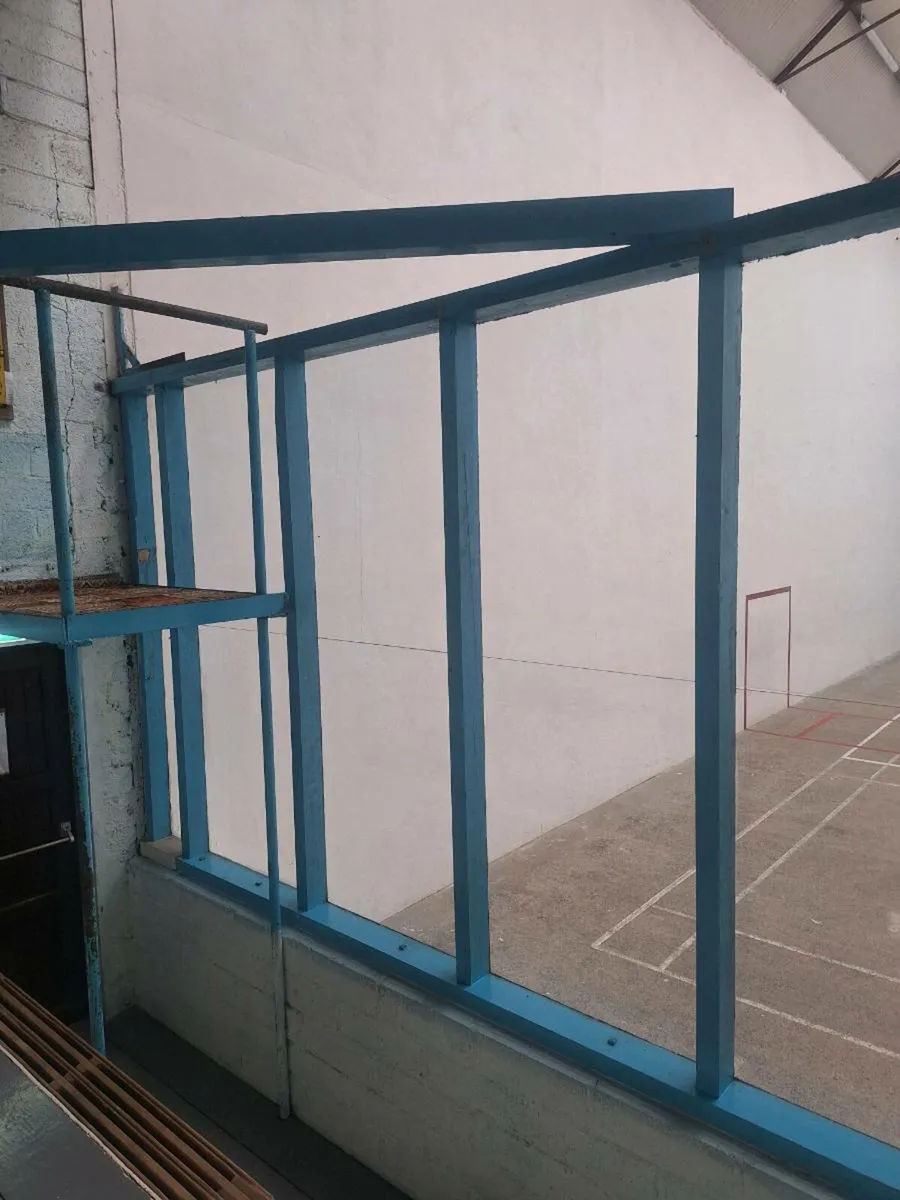 Toughened glass back wall - Image 3