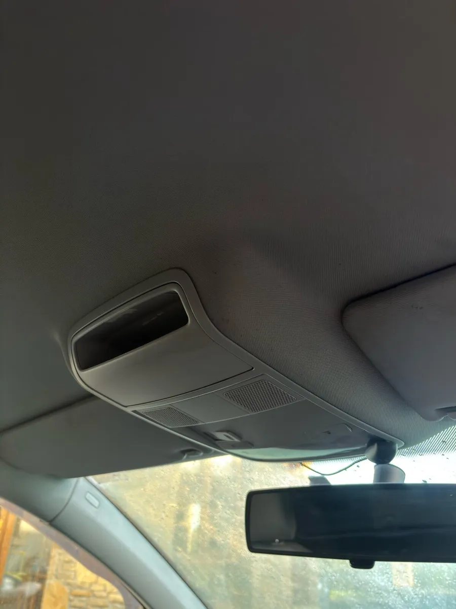 2005 Volkswagen Golf Van - Image 4