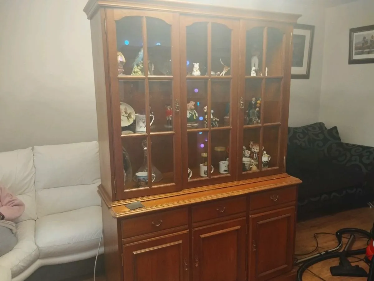 Display cabinet