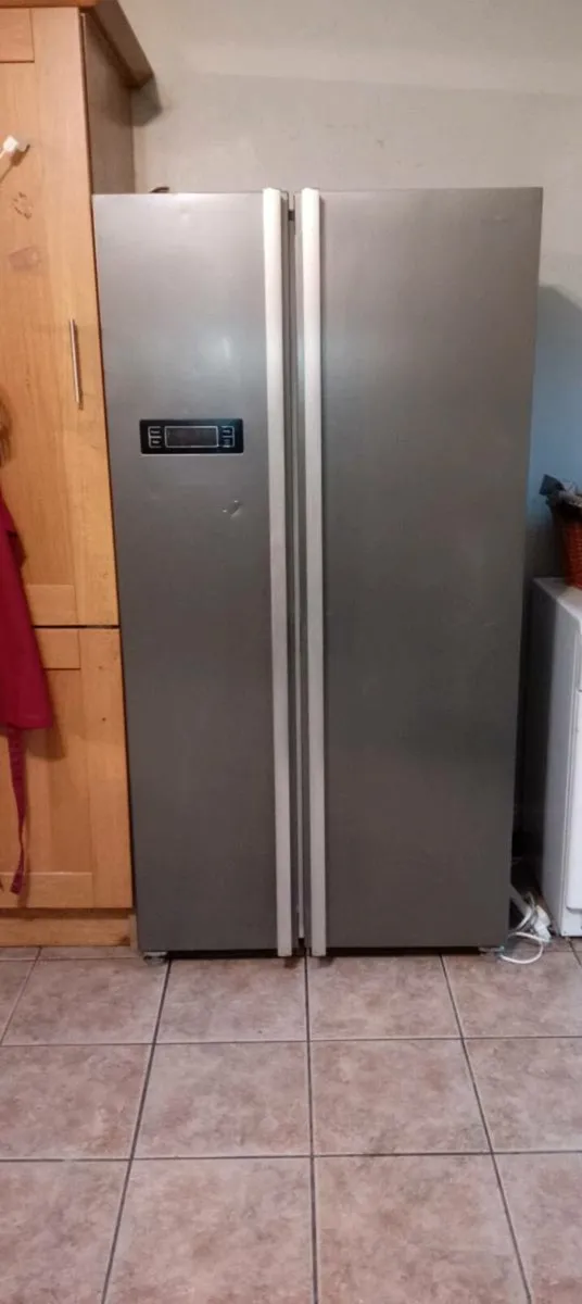 Fridge freezer - Image 1