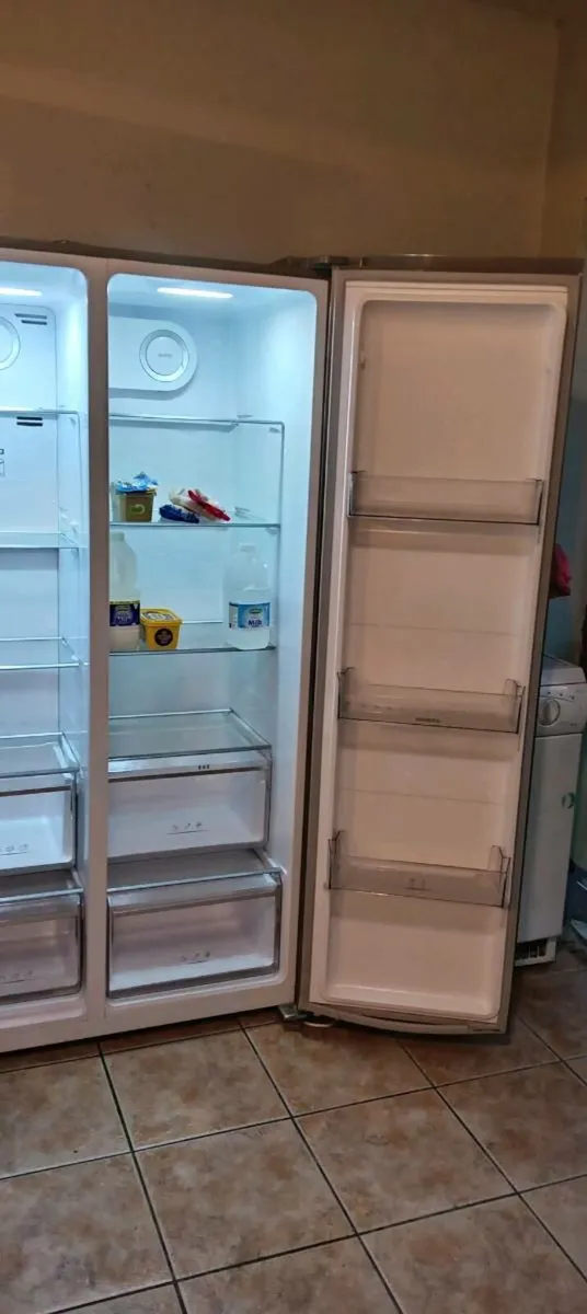 Fridge freezer - Image 4
