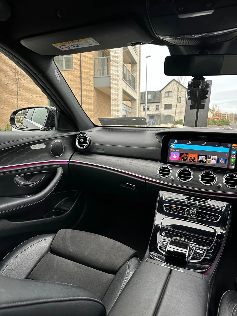 Mercedes E350e - Image 2