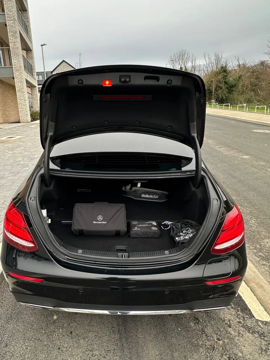 Mercedes E350e - Image 3