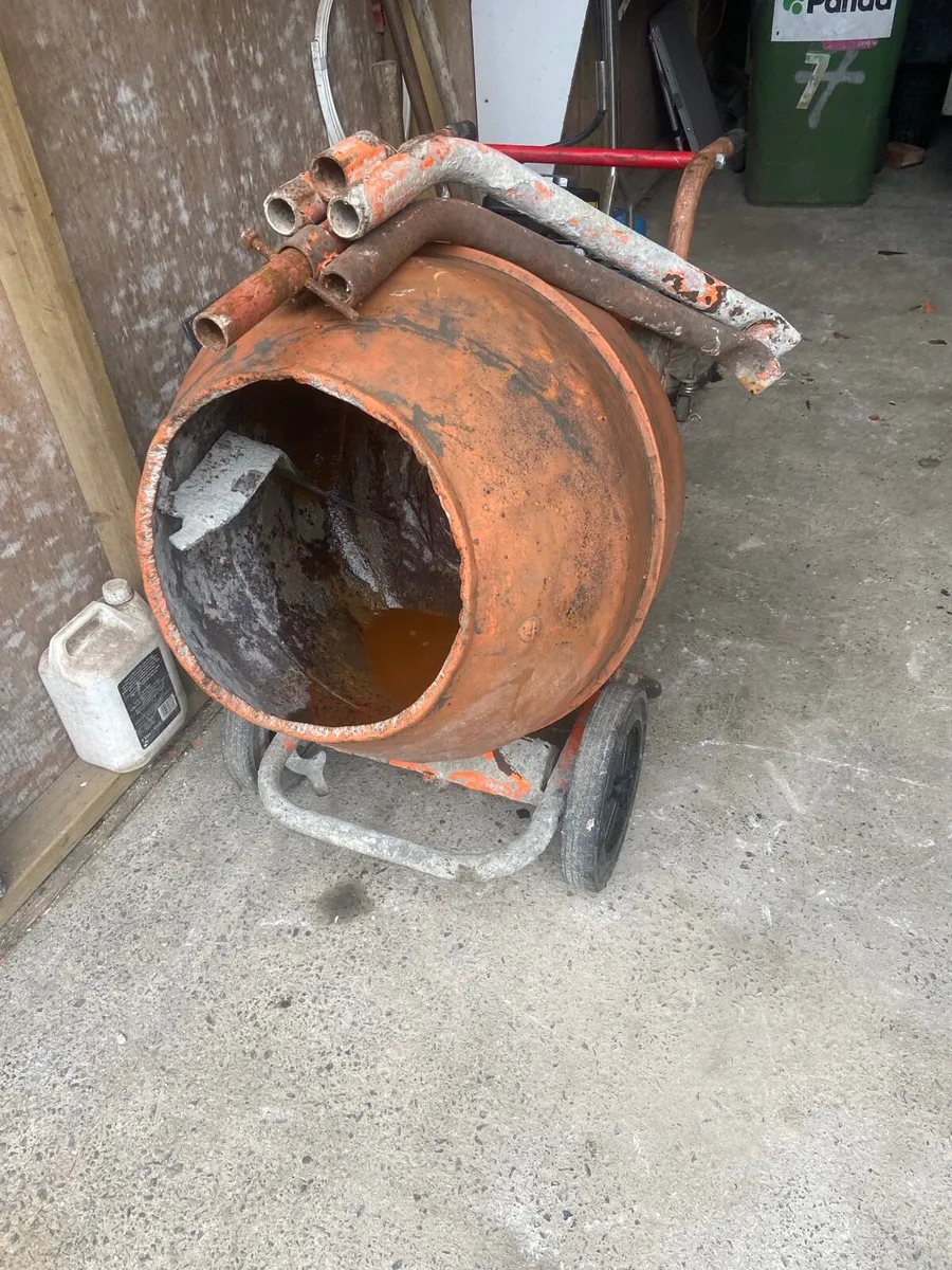Belle petrol cement mixer - Image 2