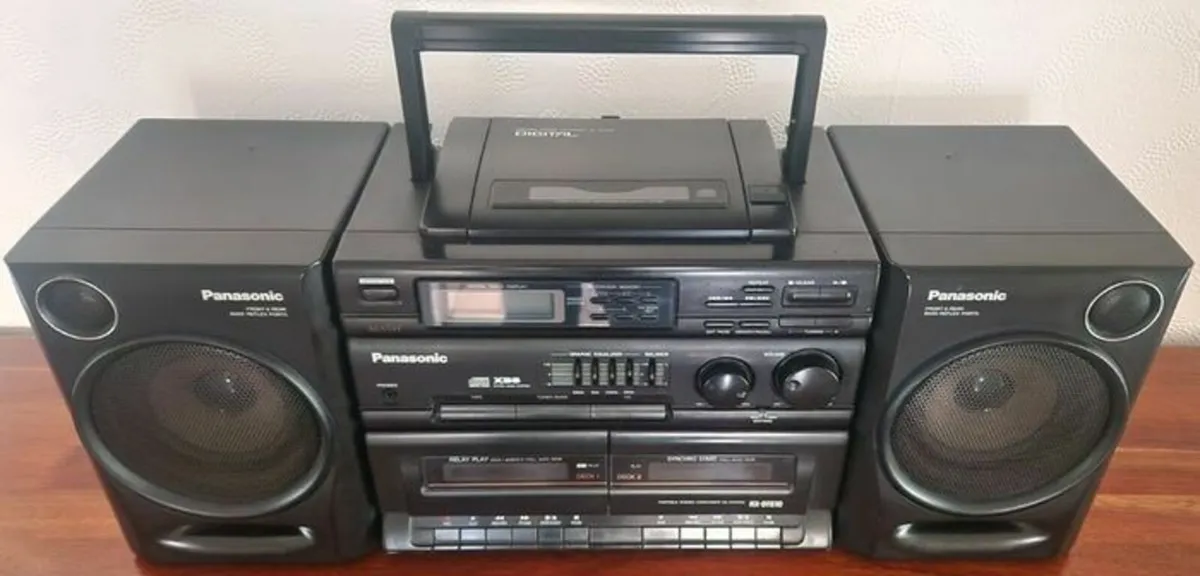 Panasonic RX-DT610 Portable stereo system - Image 2