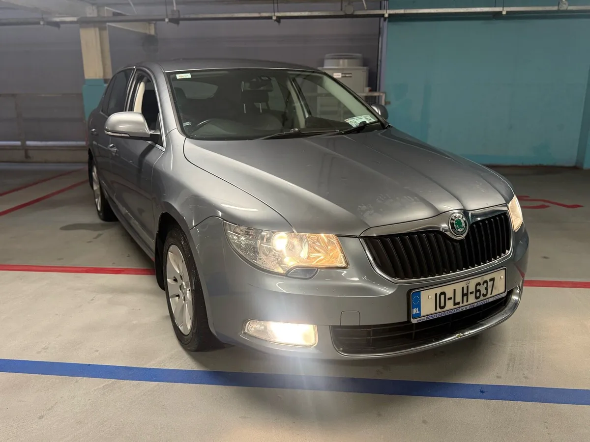 Skoda Superb 2010 1.9TDI Ncted & Taxed - Image 1