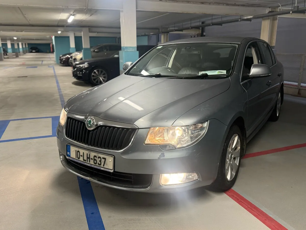 Skoda Superb 2010 1.9TDI Ncted & Taxed - Image 2