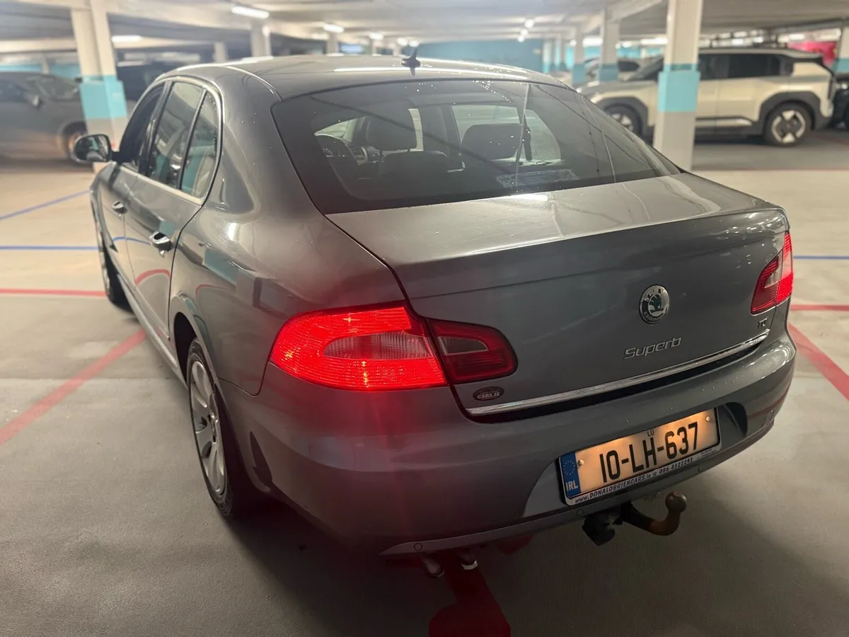 Skoda Superb 2010 1.9TDI Ncted & Taxed - Image 3