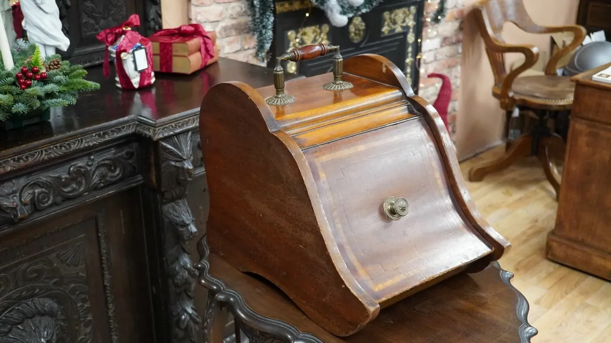 Edwardian Brass-Handled Coal Box - Image 2