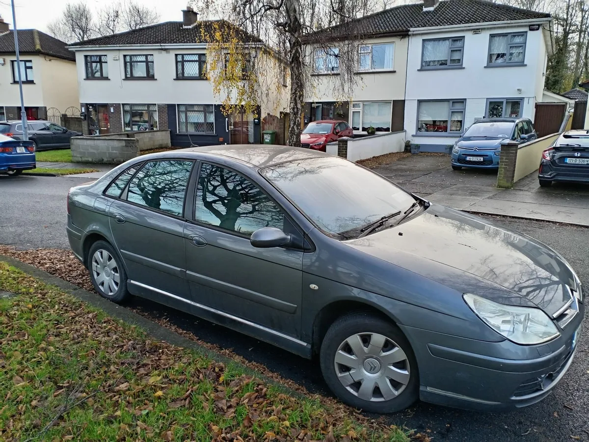 Classic Citroen C5 2005 - Low Mileage - Image 3