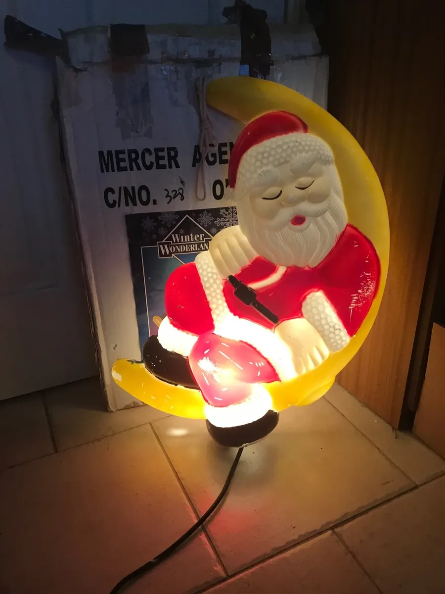 Santa Claus Light Up Christmas Decoration - Image 2