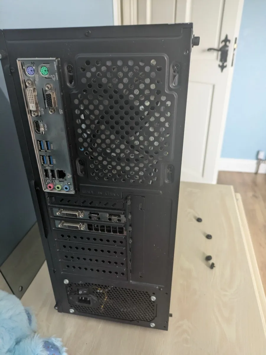 Mid Tier Gaming PC - Image 4